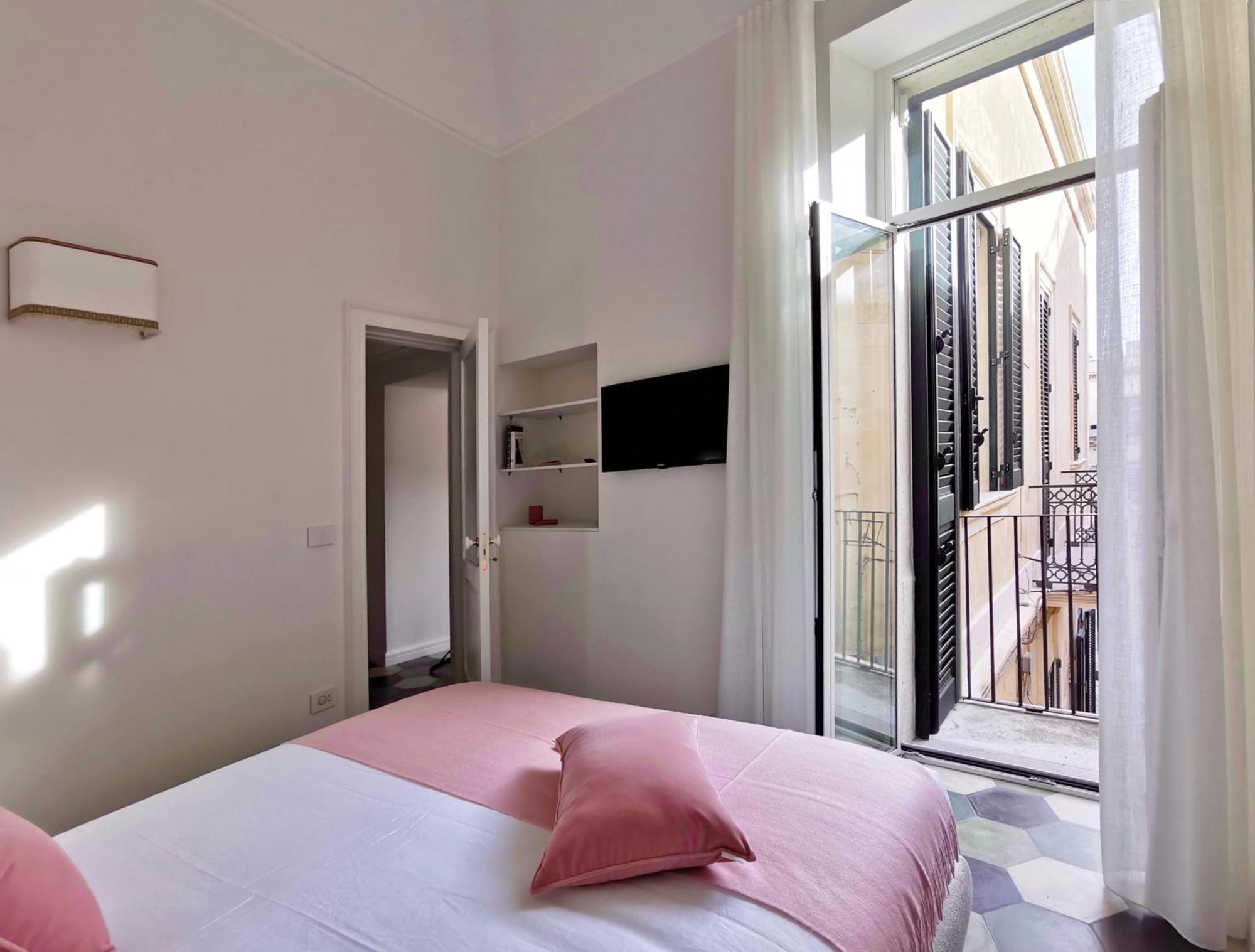 Coniger 4 Casa Vacanze In Centro Lecce Con Wi-Fi E Smart Tv ภายนอก รูปภาพ
